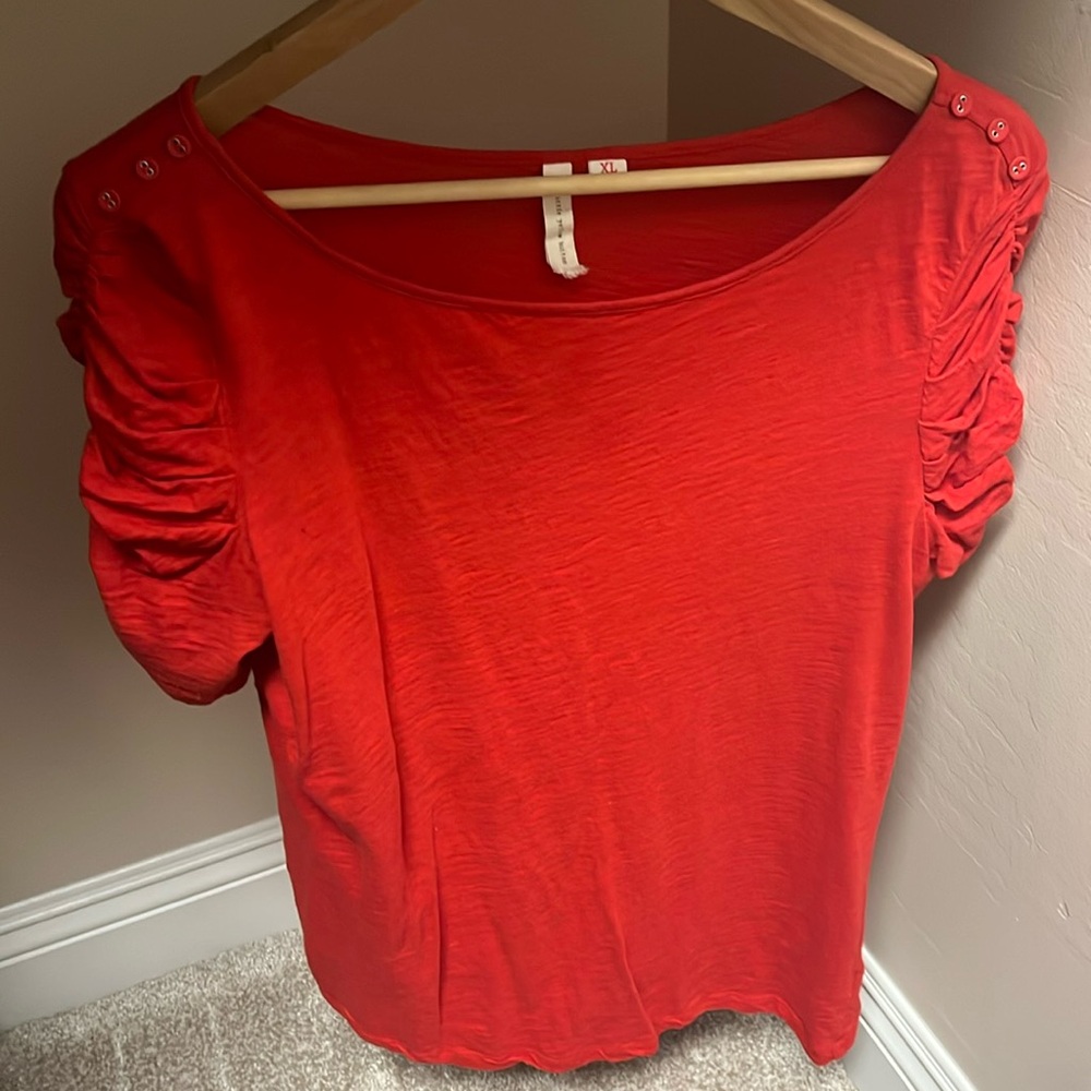 LITTLE YELLOW BUTTON Red Blouse w Ruched Sleeves L